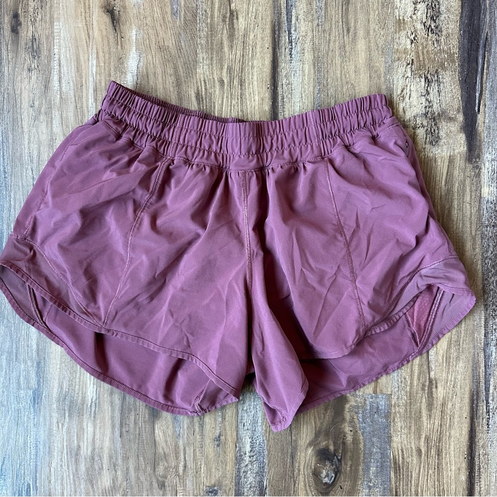 Lululemon low rise Hotty Hots